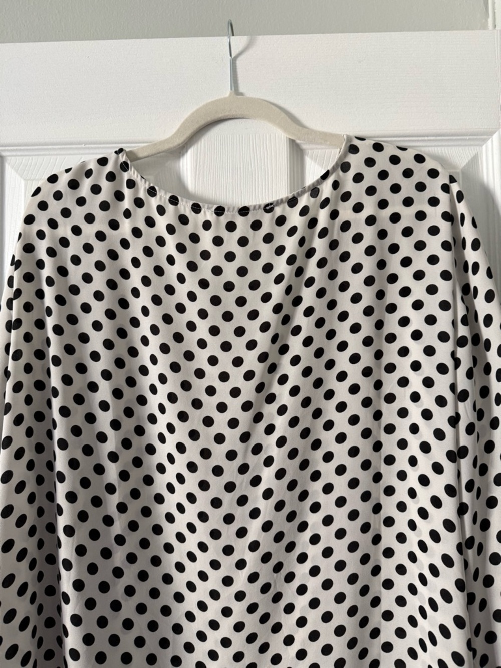 Rose & Olive 3X Blouse 🖤🤍 - Picture 7 of 7